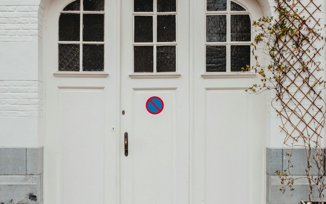 Front Doors In Renovations And Extensions: What Builders Need To Allow For